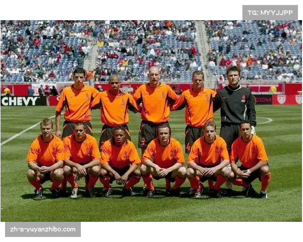 荷兰国家队队服演变史纵览与英格兰队服发展的对比分析